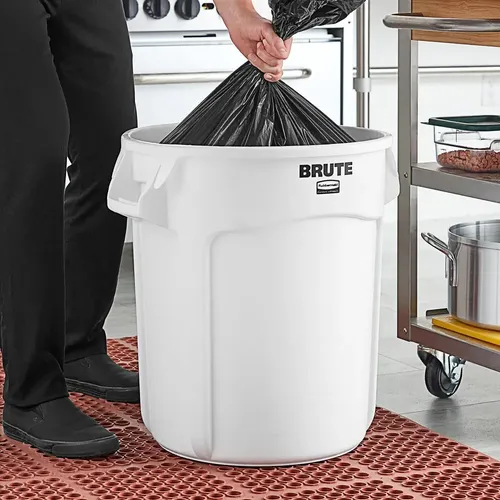 Contenedor BRUTE® 121 L Blanco Rubbermaid Commercial FG263200WHT