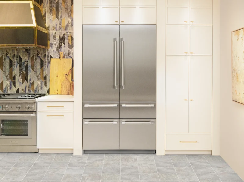 Refrigerador combinado Freedom® INOX