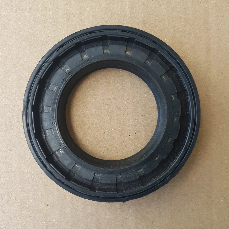 Anello tenuta 47x80x11/12,5 113zn25 Universale