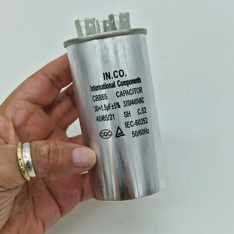 Condensatori 30+1,5mf - 3 contatti 112co00 Universale