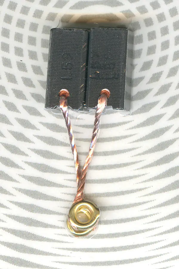 Carboncini 2 pz ricambio motore 806pe34 Universale