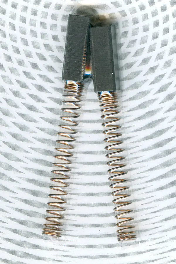 Carboncini 2 pz ricambio motore 806pe21 Universale