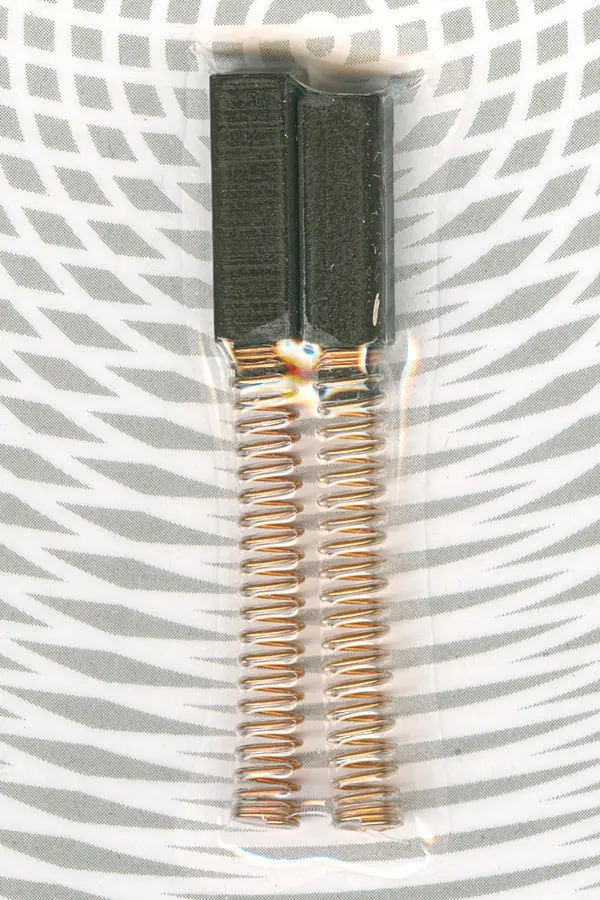 Carboncini 2 pz ricambio motore 806pe03 4x5x15/18 mm Universale