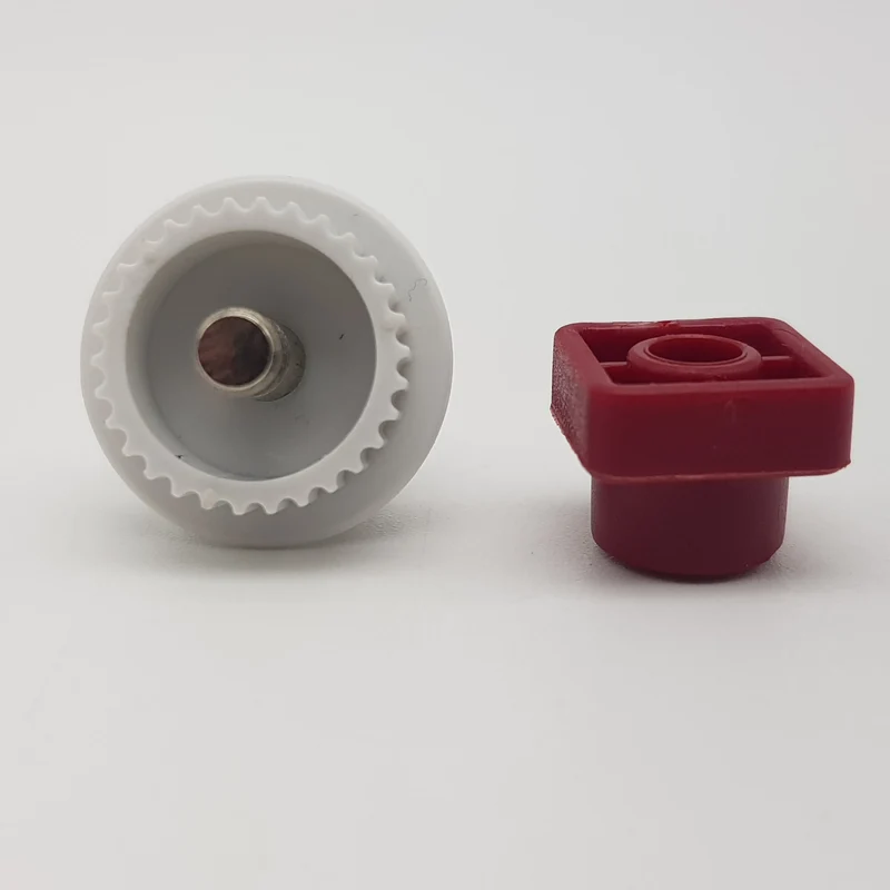 Perno ruota spazzola lato motore scopa elettrica Black+Decker bhfe520j