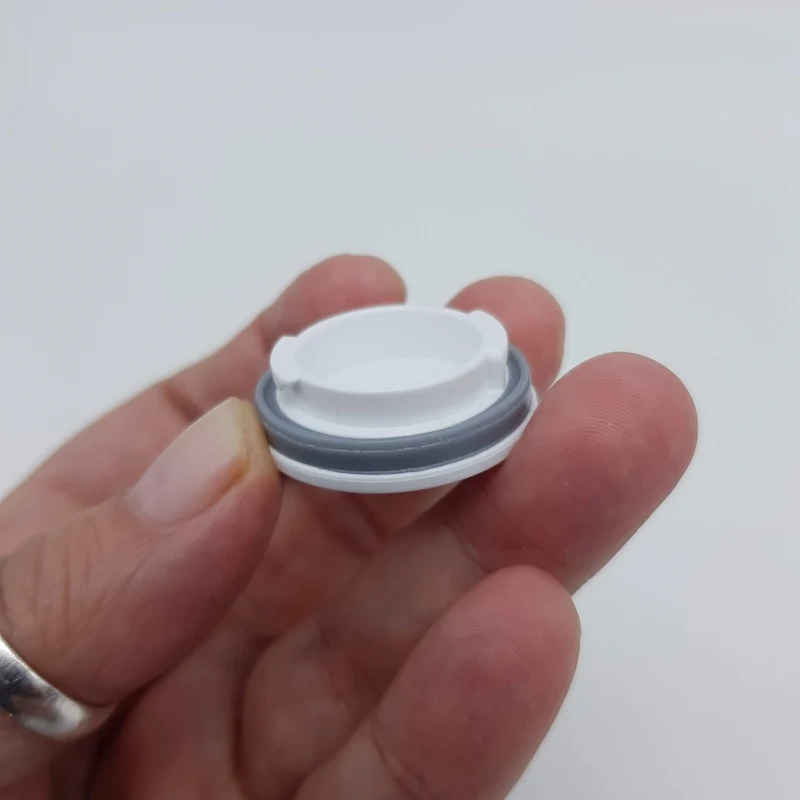 Tappo in plastica per serbatoio deo dispenser spazzola vaporforce brush Polti sv 440
