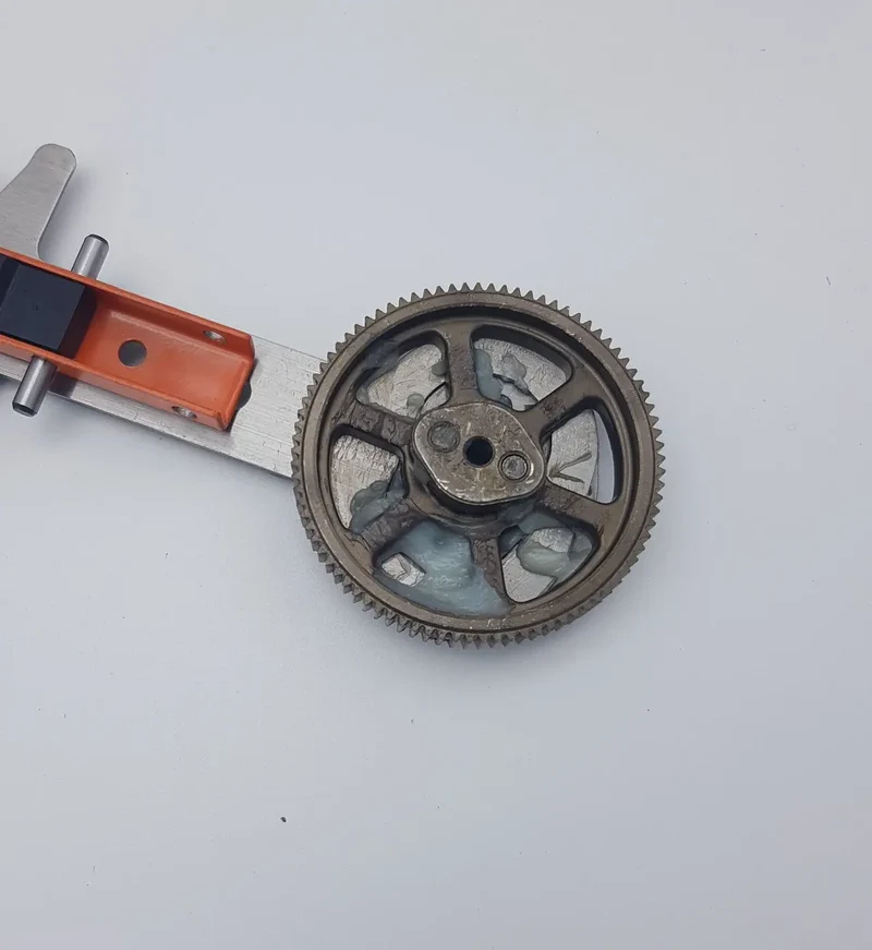 Lama con ingranaggi per tagliasiepe Black+Decker behts451