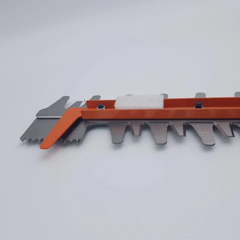 Lama con ingranaggi per tagliasiepe Black+Decker behts451
