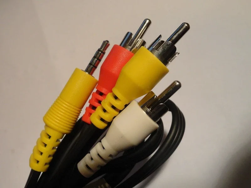 Cavo cbf signal bd-c8000-xaa,rca 3pin,30awg,1 Samsung