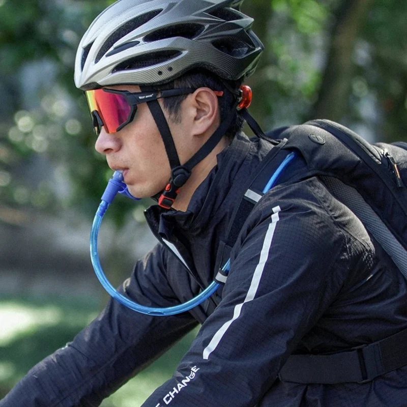 Mochila inteligente con bolsa de hidratación