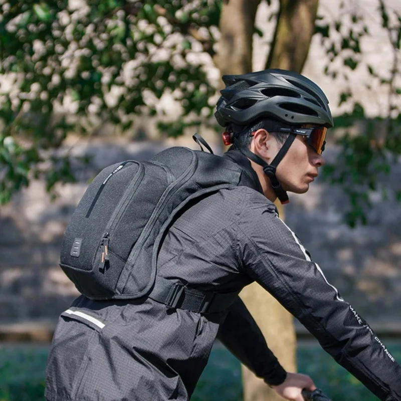 Mochila inteligente con bolsa de hidratación