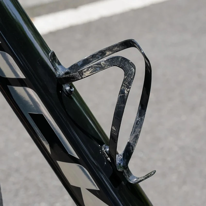 Portabotellas de fibra de carbono