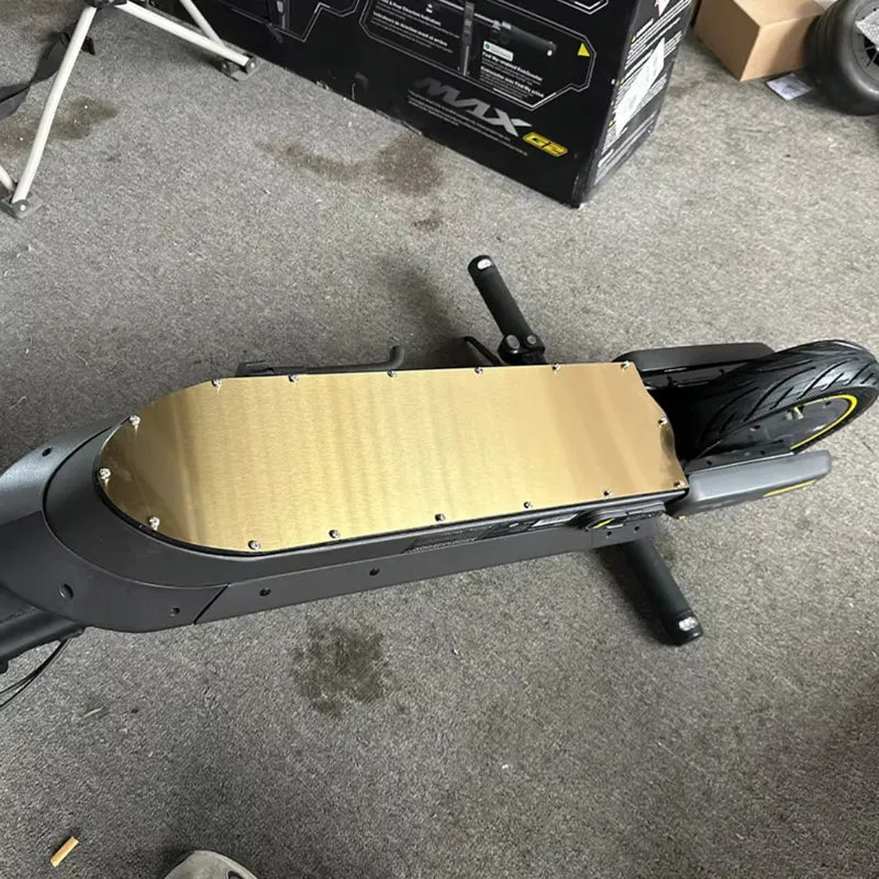 Tapa batería acero inoxidable Ninebot G2