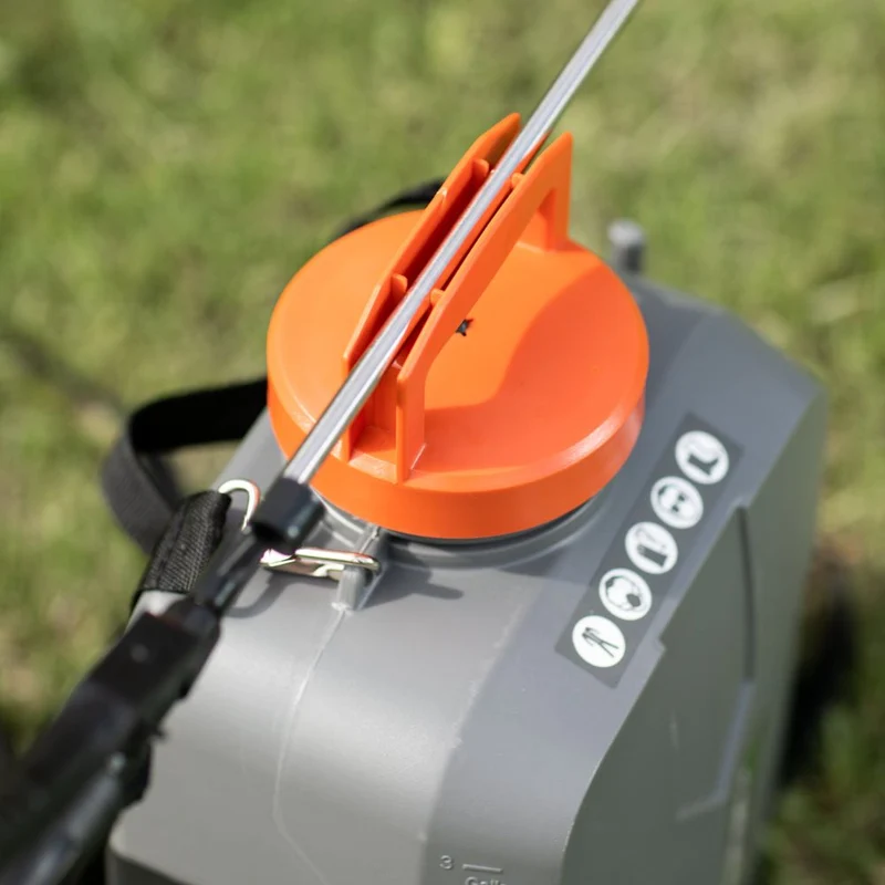 FUMIGADOR RECARGABLE GLADIATOR 18V, SIN BATERÍA Y CARGADOR