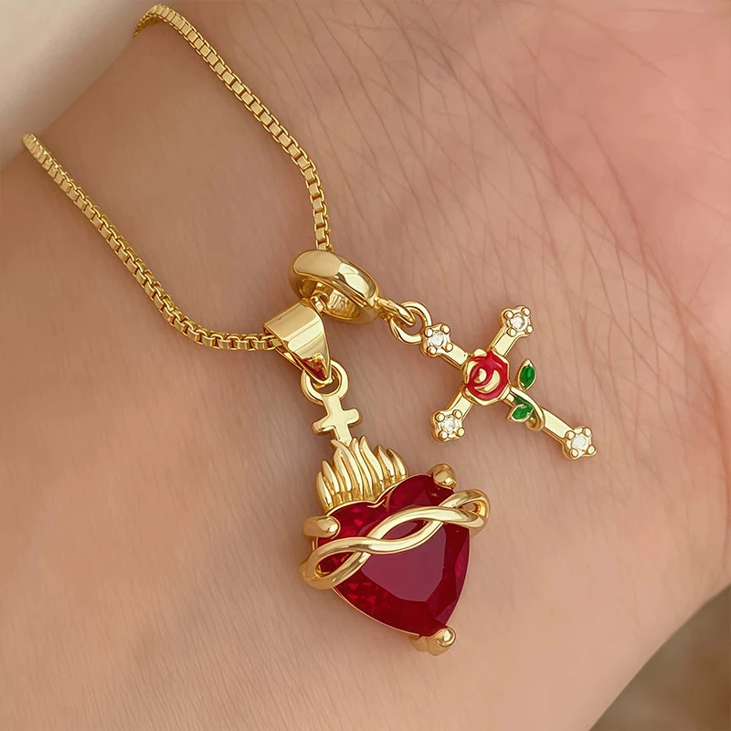 🖤🎁 Obesek s svetim srcem in vrtnico v gotskem slogu 💖-SI