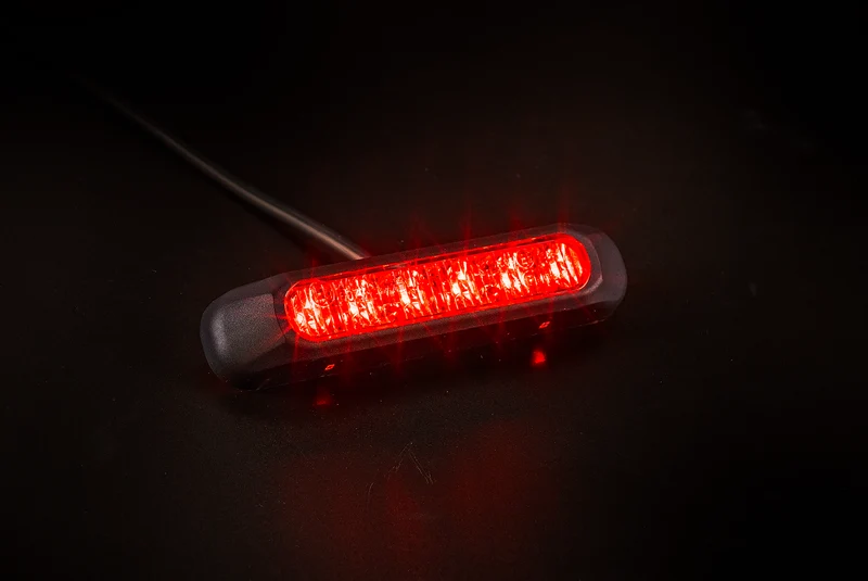 Luz Estroboscópica LED con Lente Ahumada Oscura Fristom / Rojo