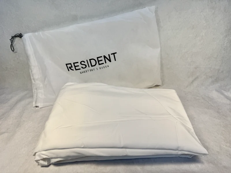 Resident Serenity 4-Piece Queen Sheet Set, White - Brand New!