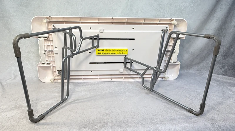 VariDesk Soho Adjustable Height Riser Table