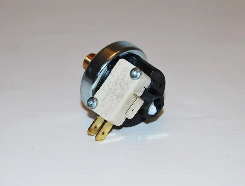 Pressostato 1/8 con micro 3bar Bieffe