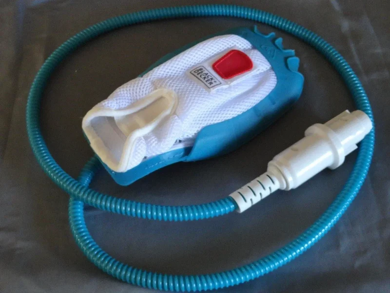 Guanto steamitt con attacco fresato scopa a vapore Black+Decker