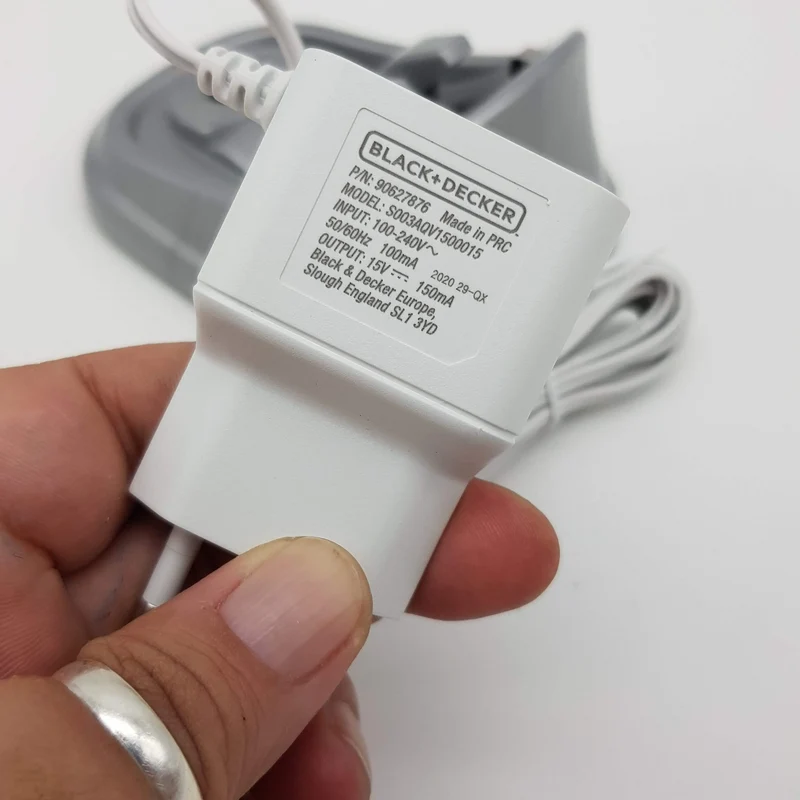 Base di ricarica per aspirabriciole Black+Decker