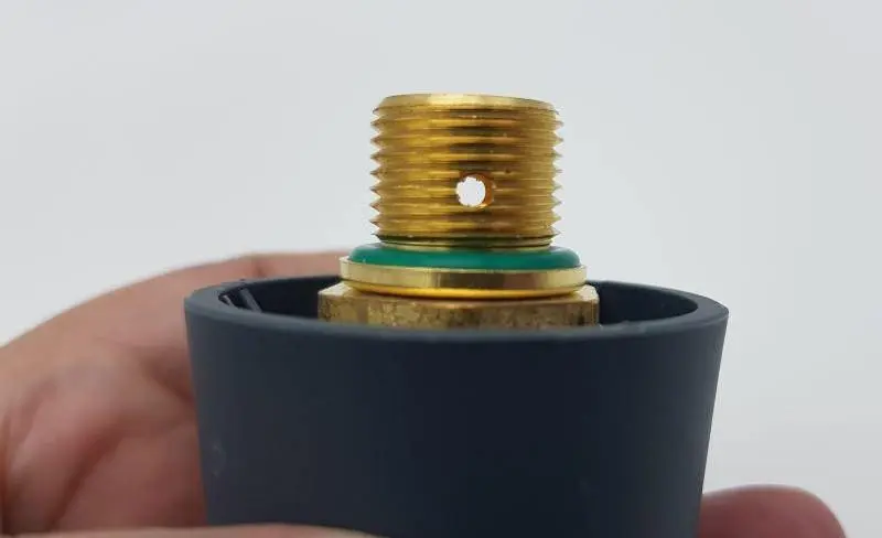 Tappo caldaia maschio 3/8 nero con valvola sicurezza Polti