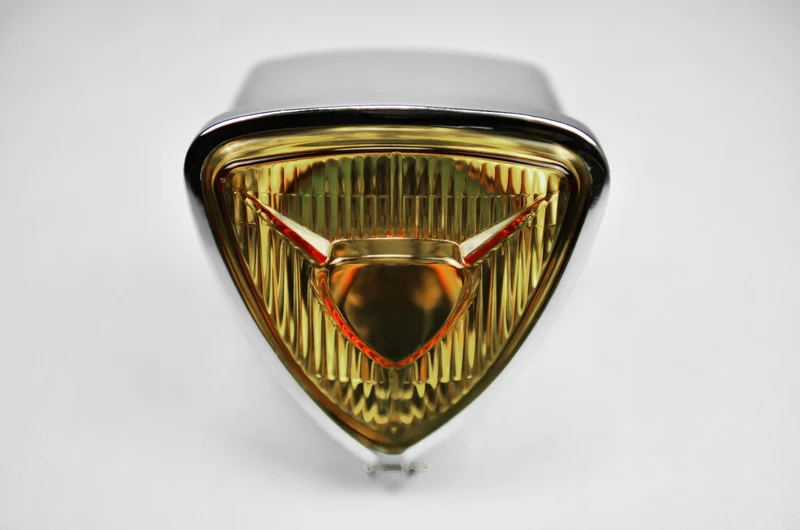 Faro triangular cristal amarillo cromado