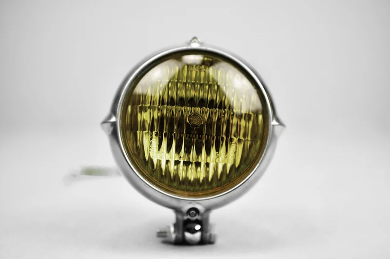 Faro delantero de vidrio amarillo pulido personalizado de Bates