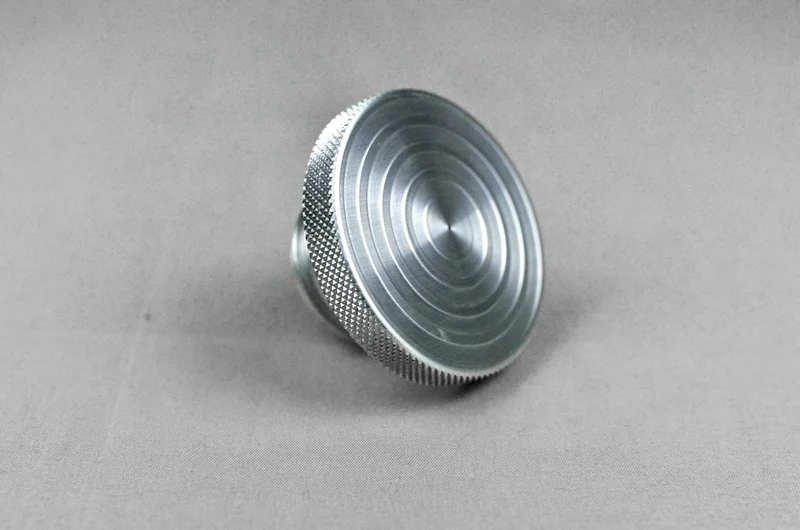 Tapa del tanque Triumph Modelo "Wave"