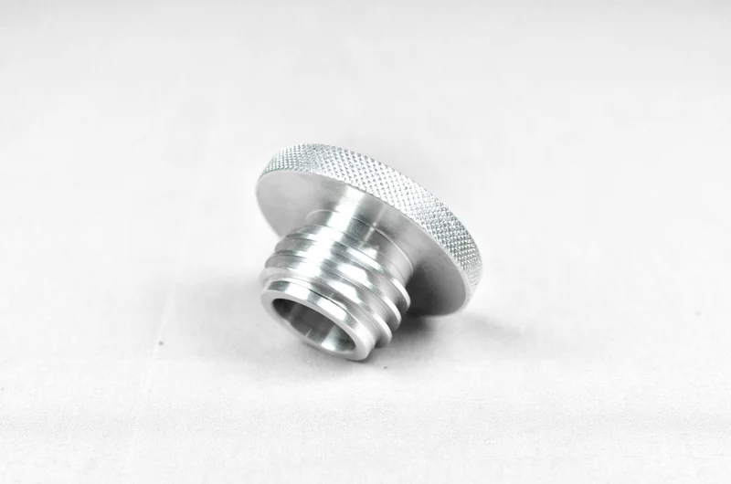 Tapa del tanque Triumph Modelo "Wave"